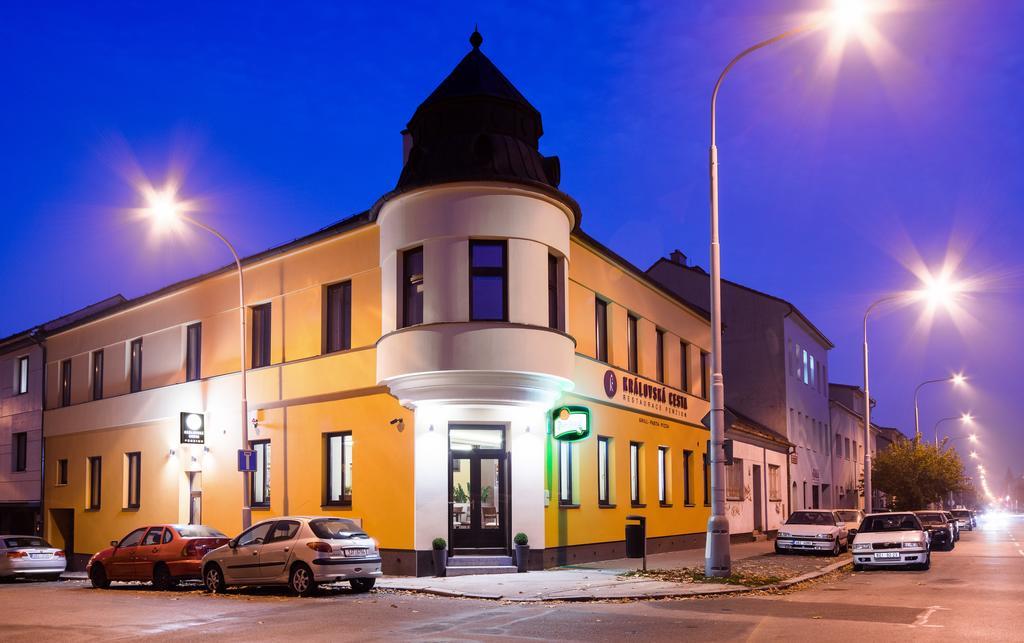 Penzion Kralovska Cesta Brno Exterior photo